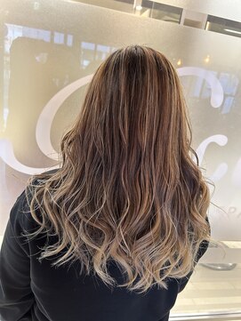 ヘアースペースブルーム ヒーロー 園田店(HAIR SPACE BLOOM hero) 【園田/バレイヤージュカラー】ブリーチカラー