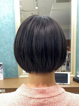 アッシュ 下北沢店(Ash) まるまるショートボブ