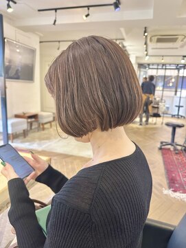 ファイブシーン アオヤマ(5SCENE AOYAMA) 切りっぱなしボブミニボブパーマくびれボブ外ハネボブブリーチ