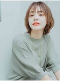 ゆるふわ顔周りレイヤーボブ×くすみベージュ