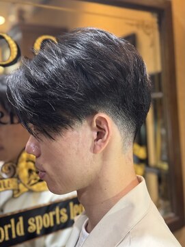 ヒロギンザバーバーショップ 大宮店(HIRO GINZA BARBER SHOP) テーパーフェードセンターパート/大宮/ニュアンスパーマ