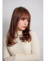 ルフュージュ バイ プロデュース 相模大野店(Refuge by Produce)&nbsp;レイヤーカット/重めバング/アプリコットベージュ