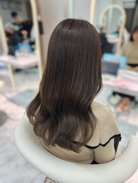 ロンドルピナス 小倉(Lond Lupinus) ミディアムヘア暗めカラー/デザインカラー/フェイスフレーミング