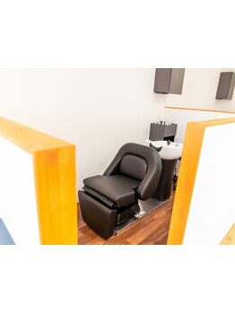 【京口駅】年齢による髪の変化に寄り添い、白髪やクセをしっかりカバー。自信が持てるスタイルをお届け◇