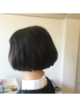 カタチヘアー(HAIR) 。。。。。。透明感。。。ボブ。。。。カタチ。。。