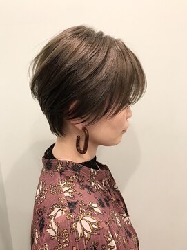 オーティティ(O-TETE) O-tete グレージュショートボブ