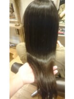 ヘアーミューズ リベロ(hair muse Livero)&nbsp;【Ｌｉｖｅｒｏ】ツヤ髪ストレート×黒髪