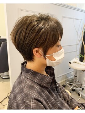 エフィールリアモ(afeel riamo) 小顔ショートへエア