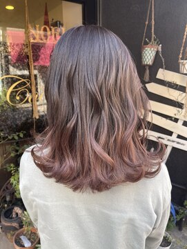 ノエル(NoEL) ピンクベージュ・グラデーション