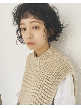 プフ 伏見(puf) クセ毛でも大丈夫☆軽やかに動くオン眉ショートボブパーマ☆伏見