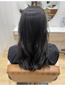 オリバイオハナ(Oli by ohana) ブルーブラック/カラー／ブリーチ無し/透明感／川崎西口