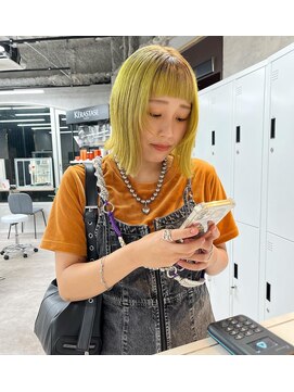 リミットバイアフィナー 大宮店(limit by Afinar) ぱつっと外はねボブ×yellow color