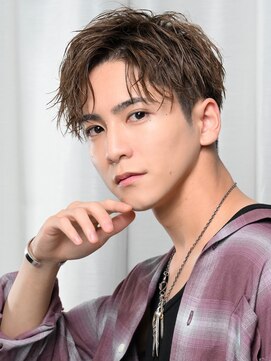 リップス 表参道店(LIPPS) シェードセンターパート【ツイストスパイラル】