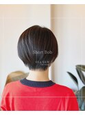 襟足スッキリショートボブ