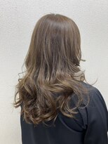 松本平太郎美容室 大宮店&nbsp;ゆるふわカール・マットカラー（グリーン系）/30代40代50代60代