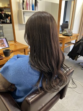 アンクル(ancre) ハイトーン×セミロング×アッシュグレー×ブリーチ【広島】