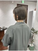 コンパクトボブ×オリーブベージュ