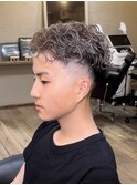 スキンフェード×ブリーチ極道パーマ、ラルフカール