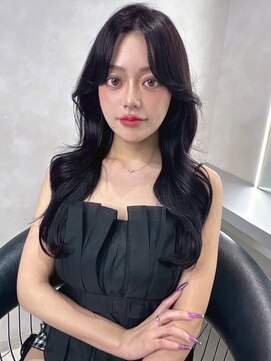 ユーフォリア 渋谷グランデ(Euphoria SHIBUYA GRANDE) 小顔美人レイヤーカット×アッシュカラー30代40代50代