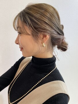 ミラ(MIRA) 顔まわりカット／顔まわりレイヤー／前髪