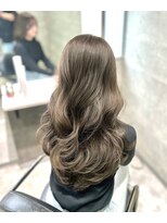 アンダーバーホワイト(_WHITE)&nbsp;たっぷりレイヤー/大人気オリーブで作る大人かわいいヘア♪