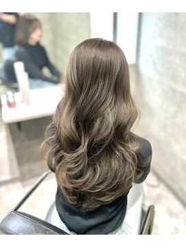 アンダーバーホワイト(_WHITE) たっぷりレイヤー/大人気オリーブで作る大人かわいいヘア♪