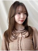 前髪顔まわり小顔似合わせミディアムレイヤーグレージュカラー