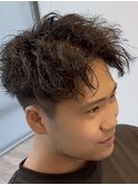 アクティブショートパーマフェザーパーマ短めセンターパート
