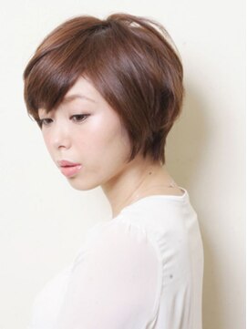 アンダートゥリー(_TREE) 大人ショートボブ「プレミアム×ヌケ感」