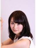 丸みとツヤ感で大人っぽいナチュラルミディ
