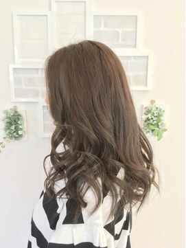 ヘアーアンドネイルフォレスト(Hair&Nail FOREST.) エレガントな上質アッシュブラウン