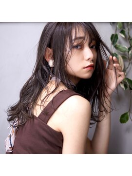 アトリエ フェム(atelier.fem) atelier.fem　抜け感ラフウェーブ