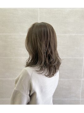 ボネッカ 鶴見(BONECCA) オリーブ×ハイライト　　　片岡美里