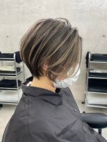 イキ 表参道(iki omotesando)&nbsp;モード/無造作ウェーブ/大人ガーリー[表参道駅]