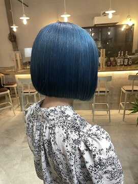 ソーコ(SOKO) シアンブルー×ボブ