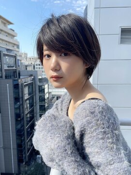 イヴォークトーキョーオーサカ(EVOKE TOKYO osaka) 丸みショート 可愛い カット 似合わせ 耳かけ ヘアカラー