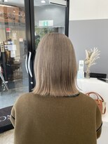 アヴァンス 広島本通店(AVANCE.)&nbsp;ボブ × 寒色beige