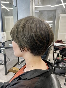 エイト 池袋店(EIGHT ikebukuro) カーキアッシュ