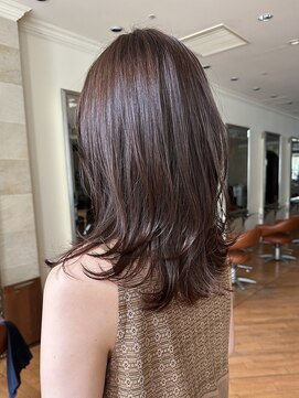 ビュートリアム265(BEAUTRIUM 265) ◆レイヤーロング/レイヤーカット/銀座/くびれヘア/ベージュ