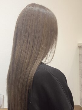 ヘアークルーズピース (hair cruise Piece) ミルクティーグレージュ／アッシュグレージュ/