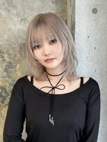 ソル ジングウマエ(SOL JINGUMAE)&nbsp;ホワイトグレージュ / 顔周りレイヤー