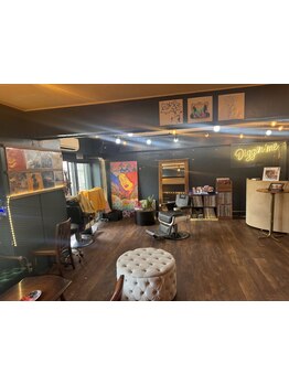 ブラックヘア・ヘアーセットは”Diggin'me”にお任せ！店内で生DJを聞きながら雰囲気を堪能＊[静岡市]