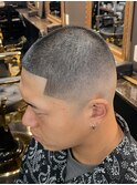 【バズカット】