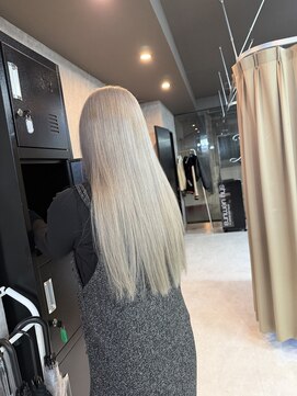 コローレ(Colore) ホワイトブロンド