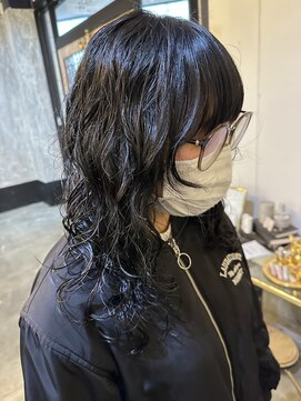 フルアヘッド(FULL A HEAD) レイヤーカット/パーマ/20代30代40代