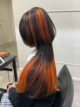 シーン(seen) 【オレンジ×クラゲウルフ】ロングウルフレイヤーカット派手髪