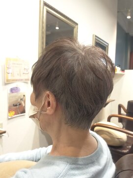 ヘアー グリーン(hair green) 50代60代70代/ベリーショート/トップふんわり刈り上げショート