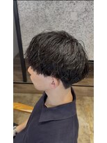 ニト(nito.)&nbsp;行徳メンズマッシュ×シャドウパーマ／自然な毛流れと清潔感ヘア
