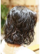 ミネット(Minette)&nbsp;ウェット感のあるパーマ