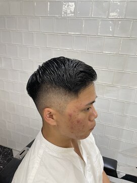 メリケンバーバーショップ フクオカ(MERICAN BARBERSHOP FUK) ツーブロックツイストパーマビジネスかき上げフェード460